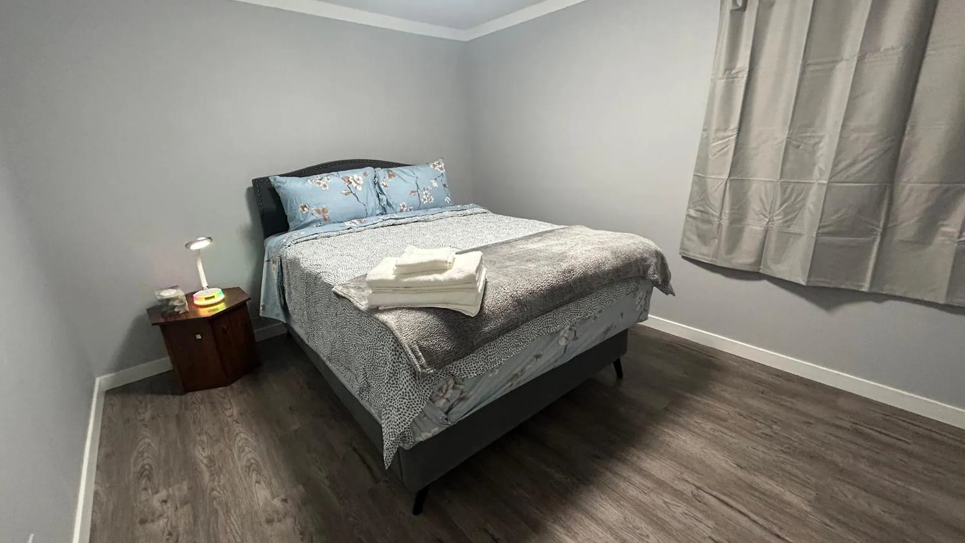 Cute Highlandpark Apartment Calgary